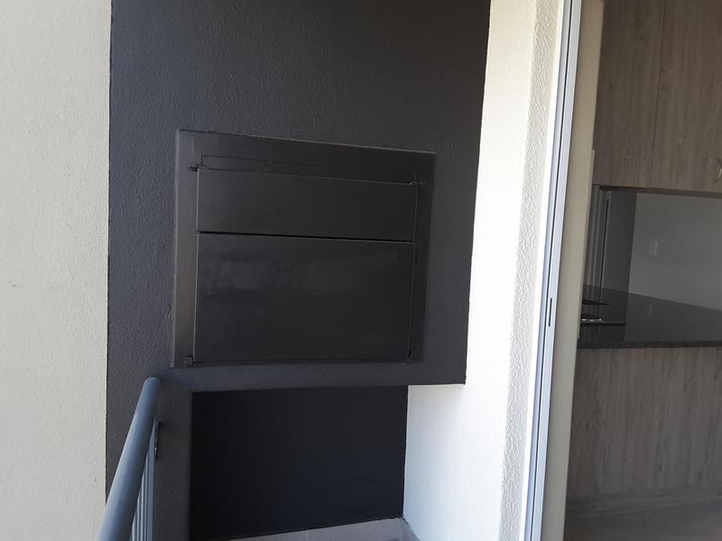 To Let 2 Bedroom Property for Rent in Buhrein Western Cape